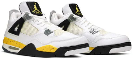 Men's Nike Air Jordan 4 Undefeated Shoes