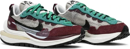 Men's Vaporwaffle Sacai Villain Red Shoes