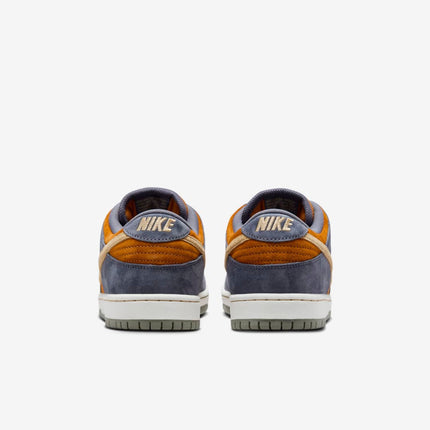 Men's Nike SB Dunk Low 'Light Carbon' Shoes