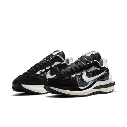 Men's Nike Vaporwaffle Sacai Black White Shoes